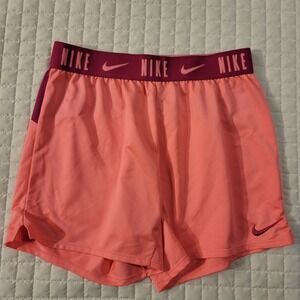 Nike Dri Fit Athletic Shorts Women's Large Coral Pink Burgundy Summer Spring Fun